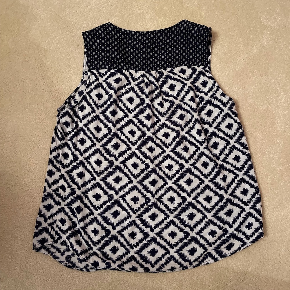 Ladies Pattern Too Size Medium (8-10) - Picture 3 of 4